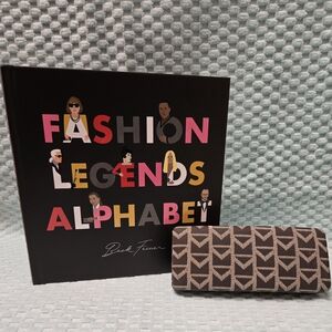 Michael Kors Brown Patterned Glass Case